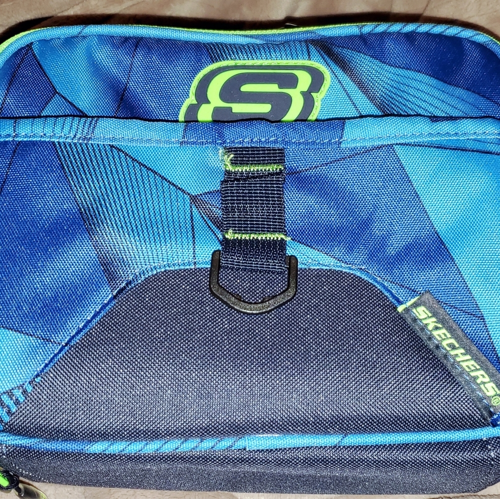 🔴 Skechers lunch bag 🔴 - Picture 2 of 5